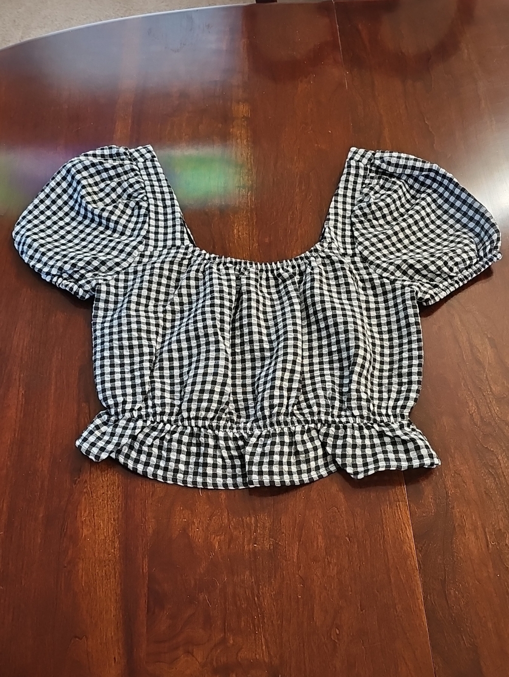 Stitch&Pine Black & White Gingham Square-Neck Puff Sleeve Crop Top